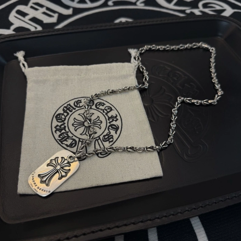Affordable Chrxmx Hxxrts Necklaces 297797