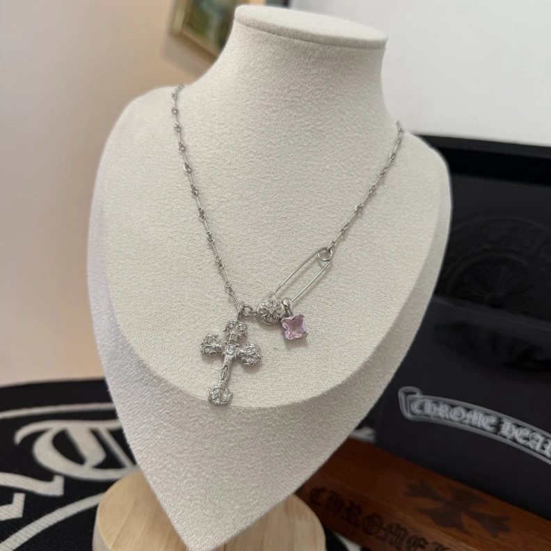 Chrxmx Hxxrts Necklaces Minimalist 297793