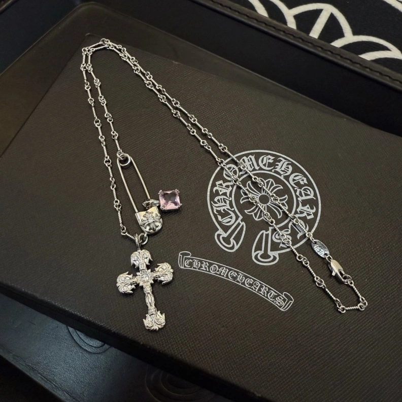Chrxmx Hxxrts Necklaces Minimalist 297793