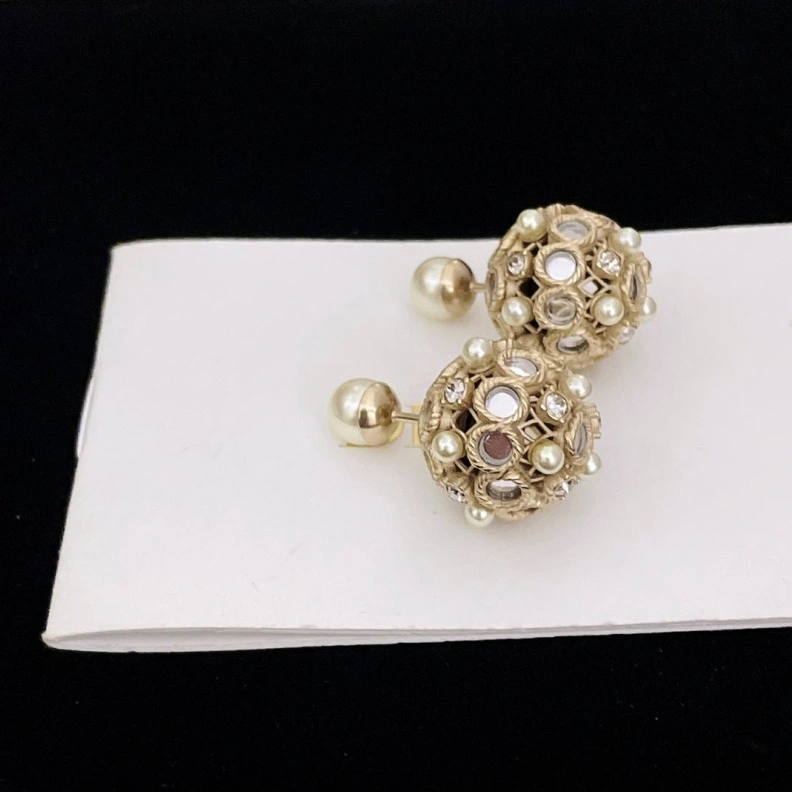 Christian Dxxr Earrings Lightweight 294499