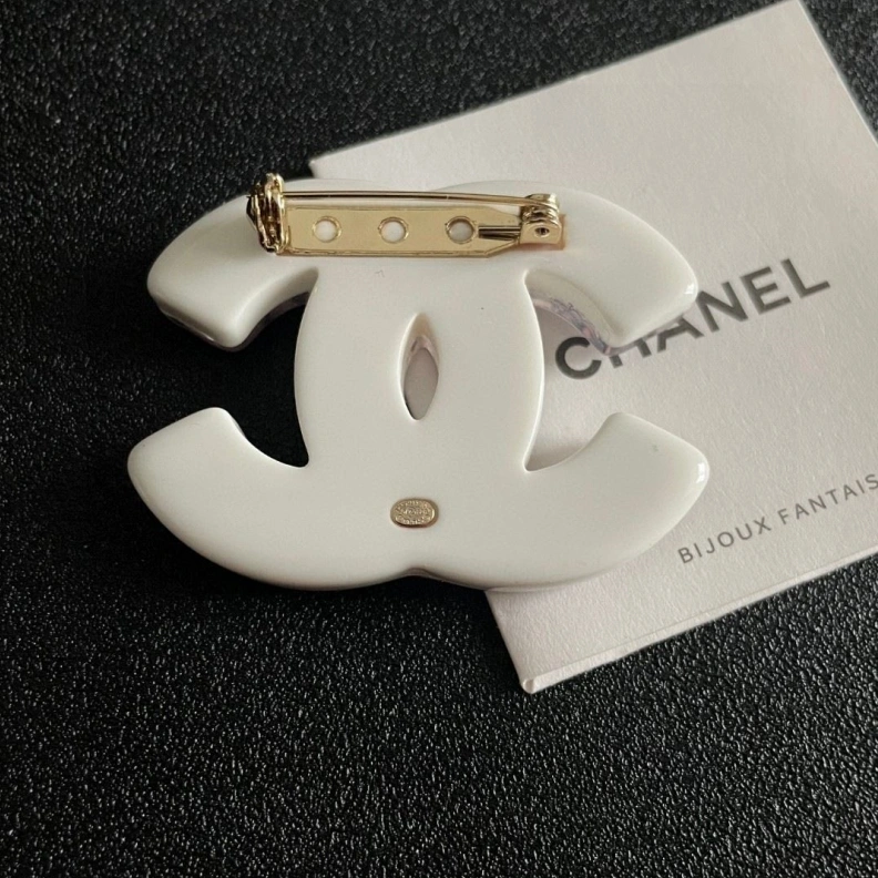 Bright Chxnxl Brooches 287802