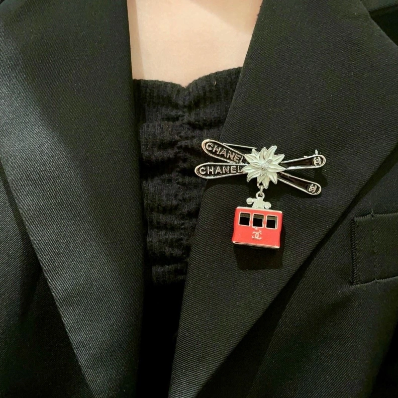 Chxnxl Brooches StreetReady 287801