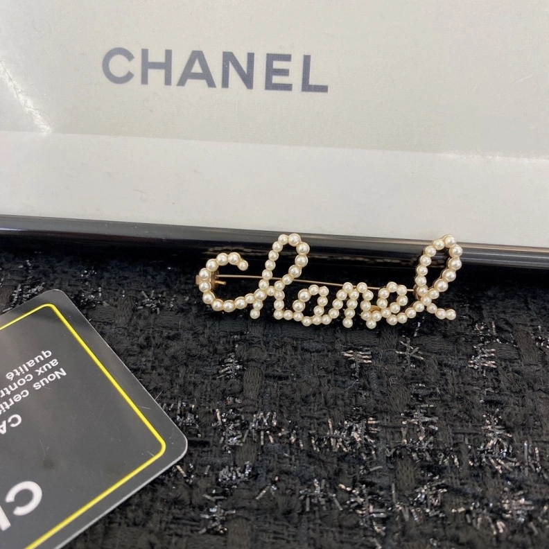 Comfortable Chxnxl Brooches 287794