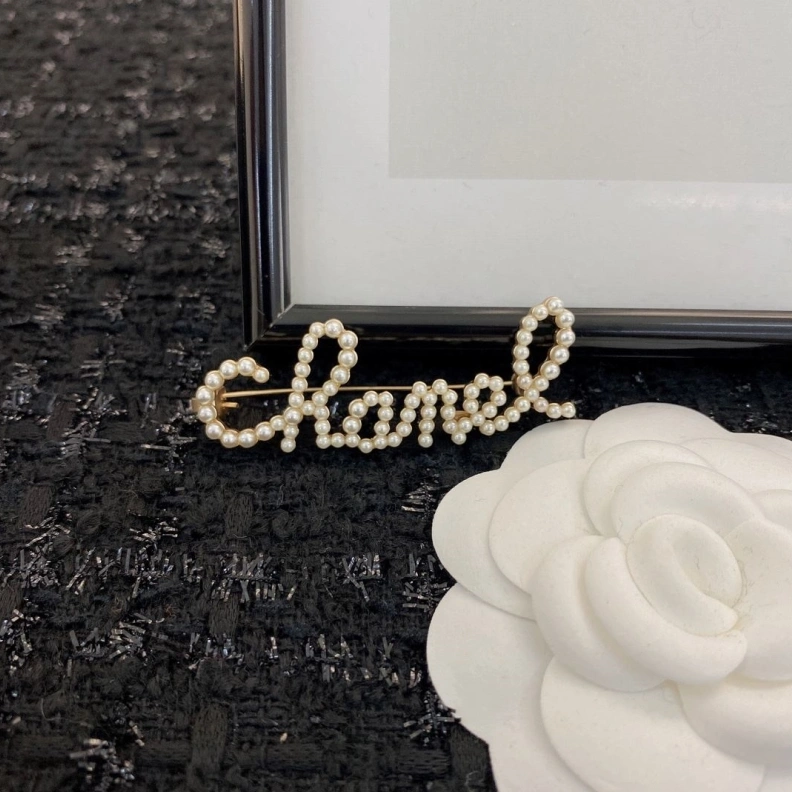 Comfortable Chxnxl Brooches 287794