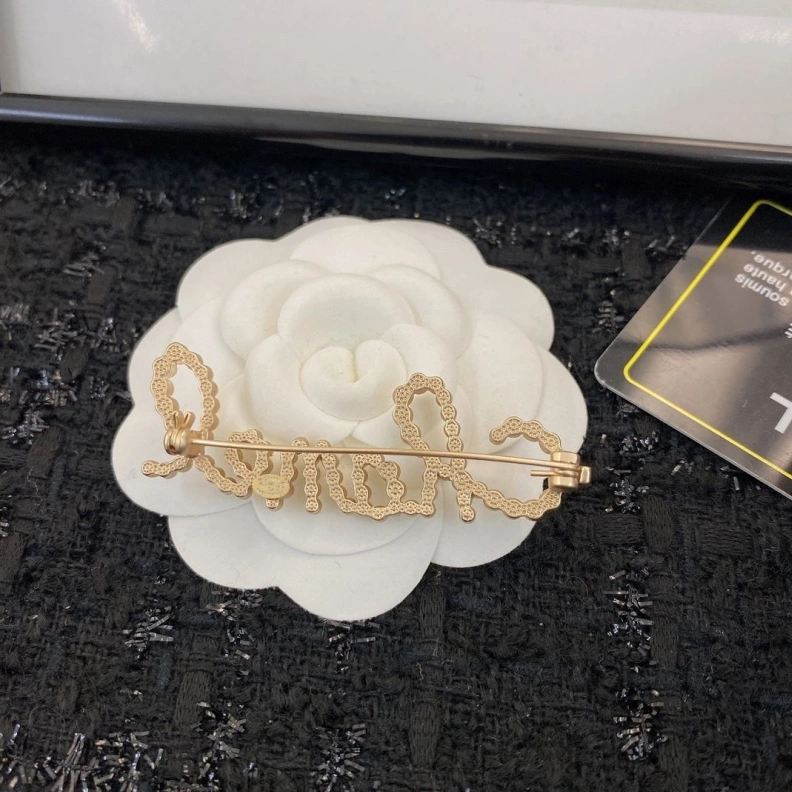 Comfortable Chxnxl Brooches 287794