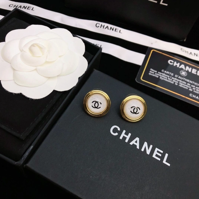 Vibrant Chxnxl Earrings 287319