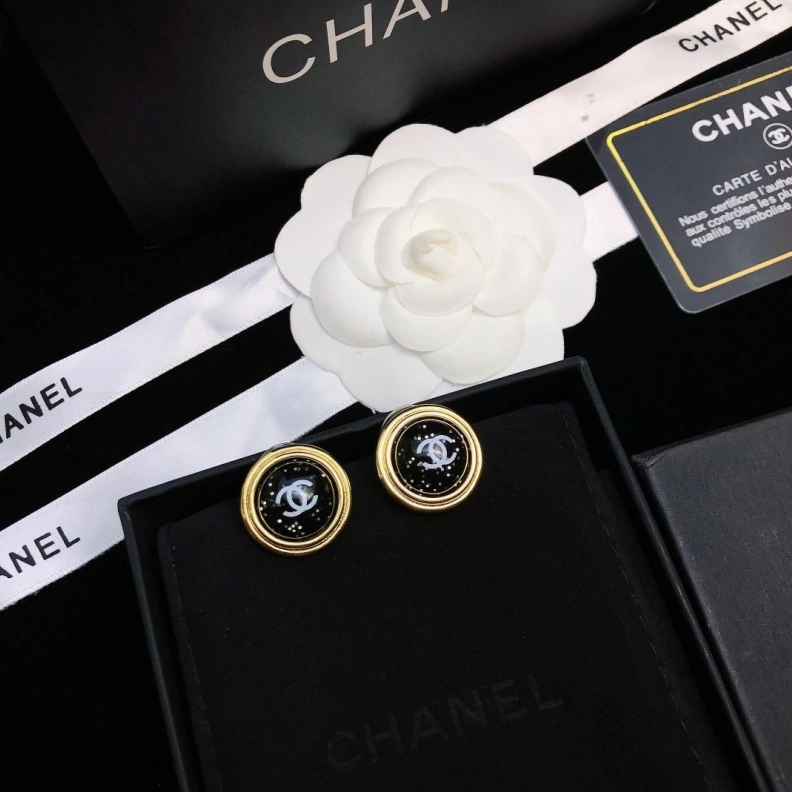 Vibrant Chxnxl Earrings 287319
