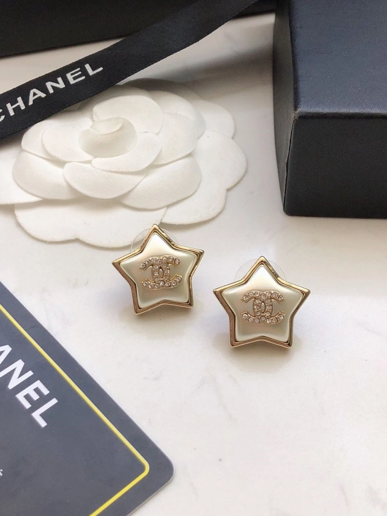 Fashionable Chxnxl Earrings 287322