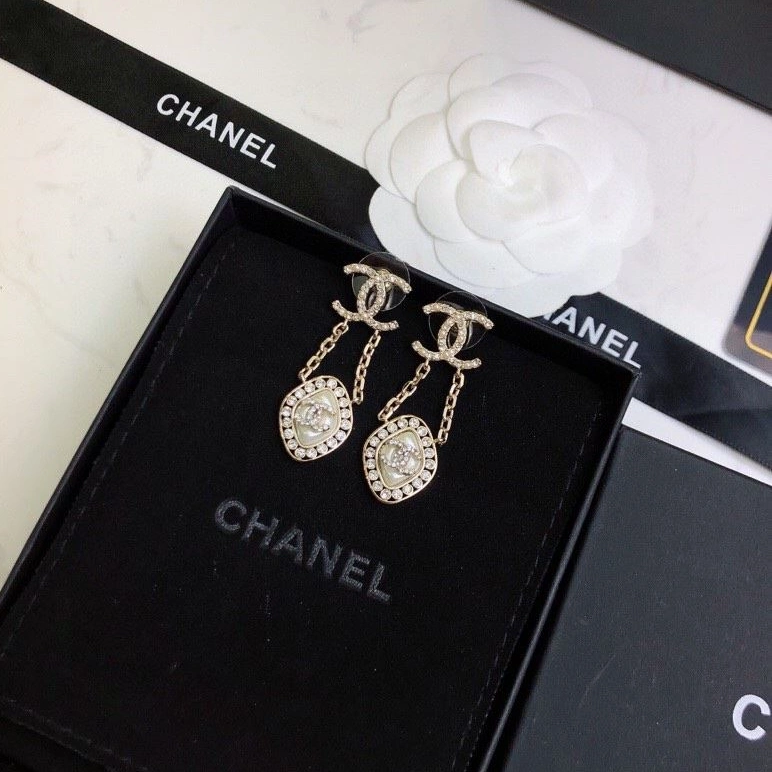 Durable Chxnxl Earrings 287320