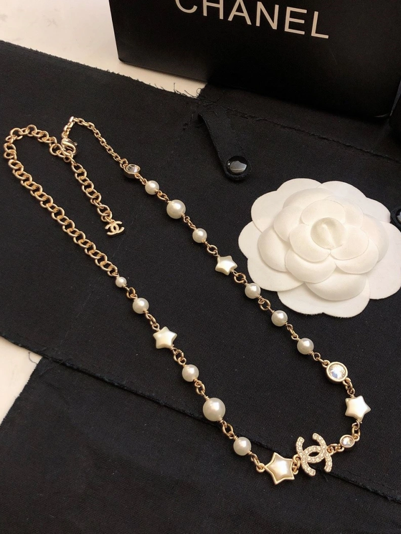 Affordable Chxnxl Necklaces 286714