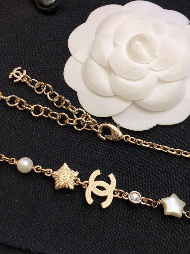 Affordable Chxnxl Necklaces 286714