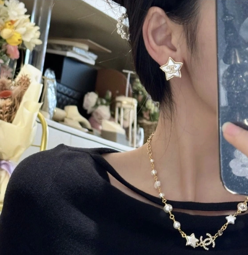 Affordable Chxnxl Necklaces 286714