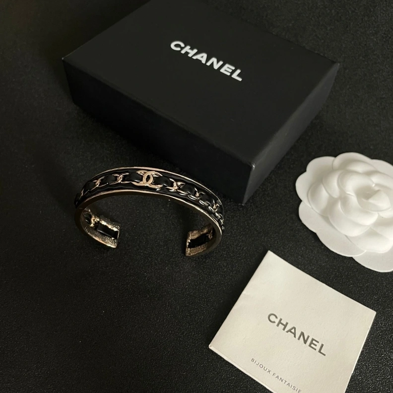 Breathable Chxnxl Bracelets 287914