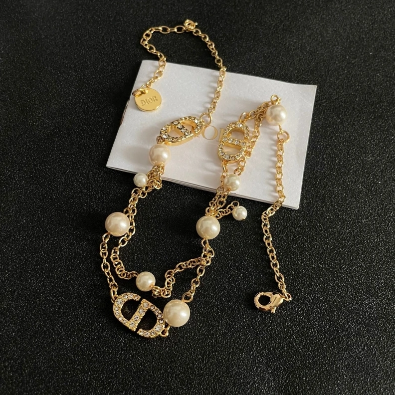 Flexible Christian Dxxr Necklaces 294375