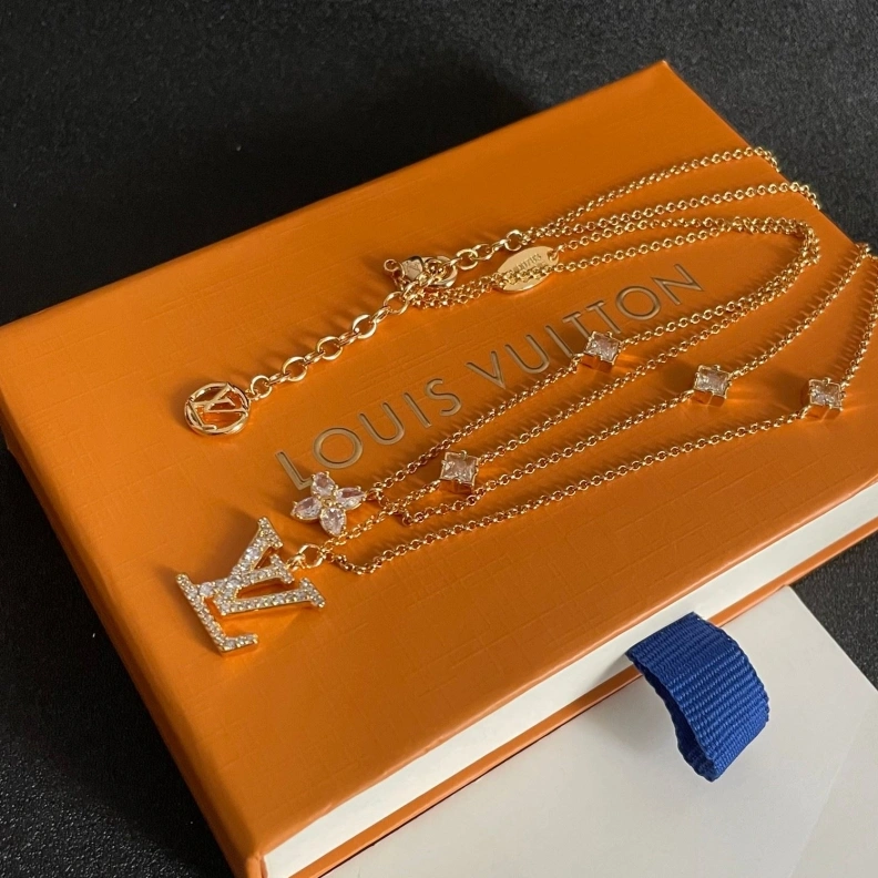 Comfortable LX Necklaces 309317