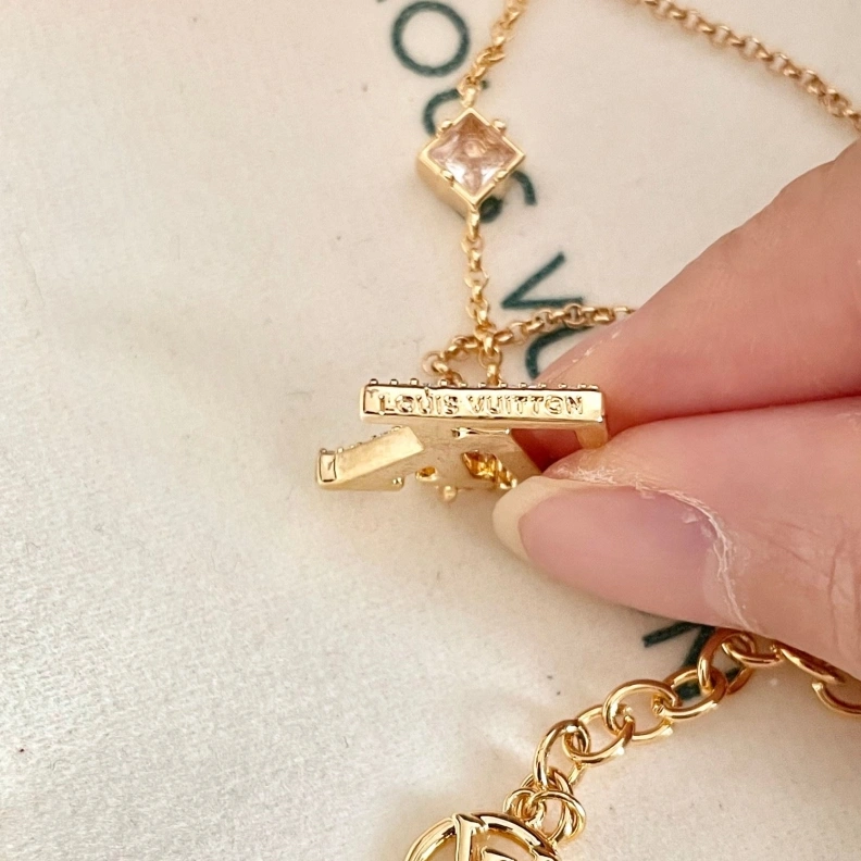 Comfortable LX Necklaces 309317