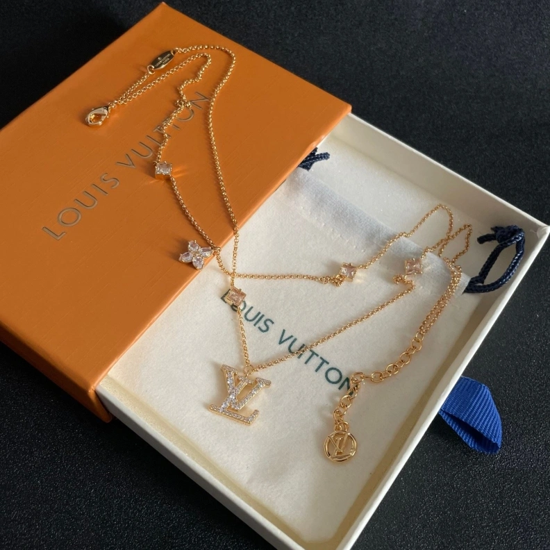Comfortable LX Necklaces 309317
