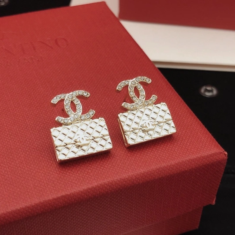 Comfortable Chxnxl Earrings 287301