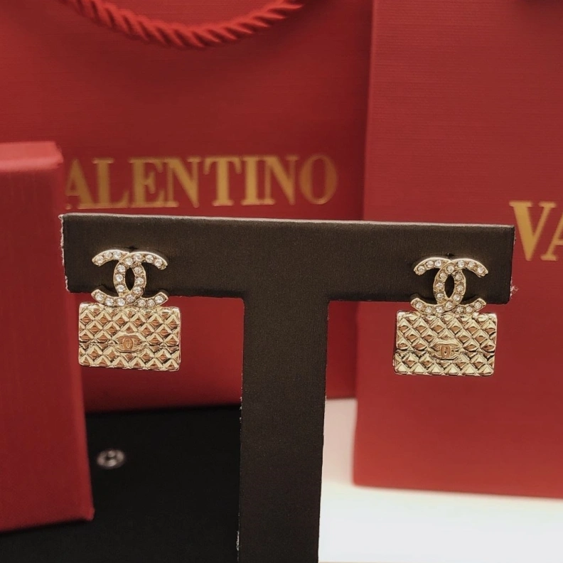 Comfortable Chxnxl Earrings 287301