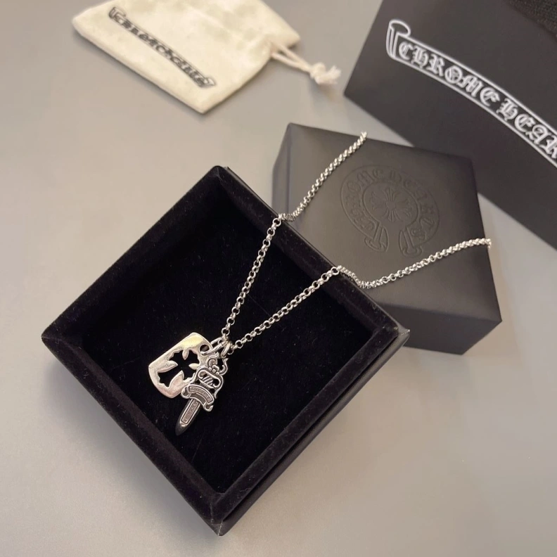 Flexible Chrxmx Hxxrts Necklaces 297787