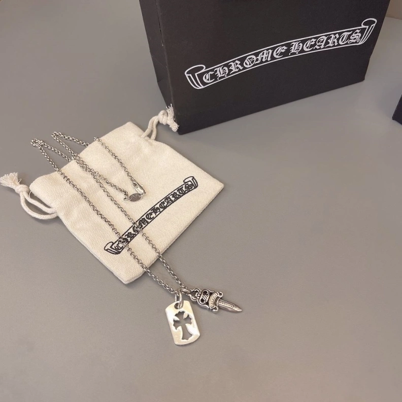 Flexible Chrxmx Hxxrts Necklaces 297787