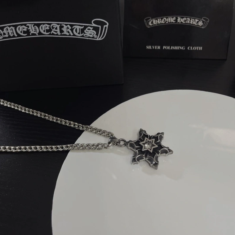 Chrxmx Hxxrts Necklaces SportInspired 297788