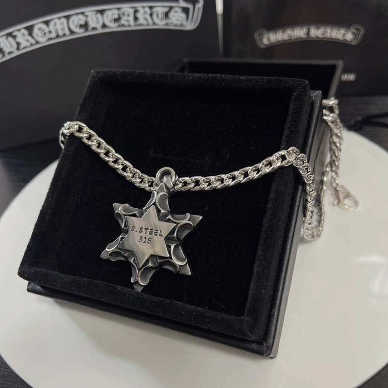 Chrxmx Hxxrts Necklaces SportInspired 297788