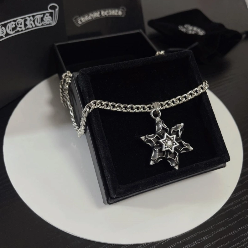 Chrxmx Hxxrts Necklaces SportInspired 297788