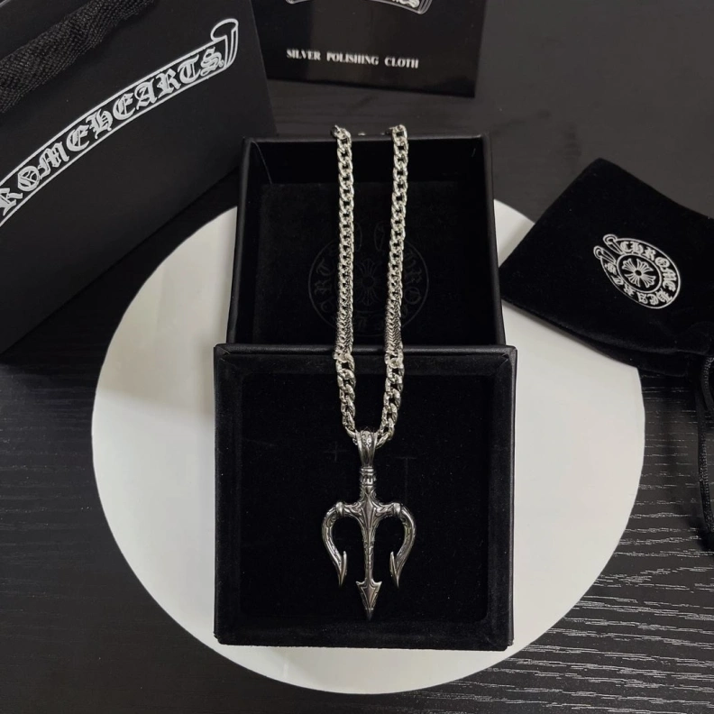 Chrxmx Hxxrts Necklaces Lightweight 297789