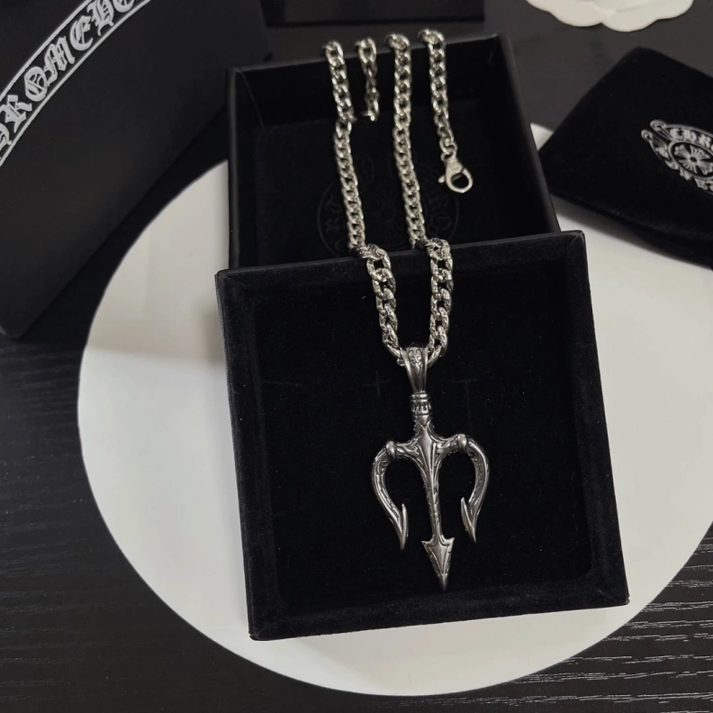Chrxmx Hxxrts Necklaces Lightweight 297789