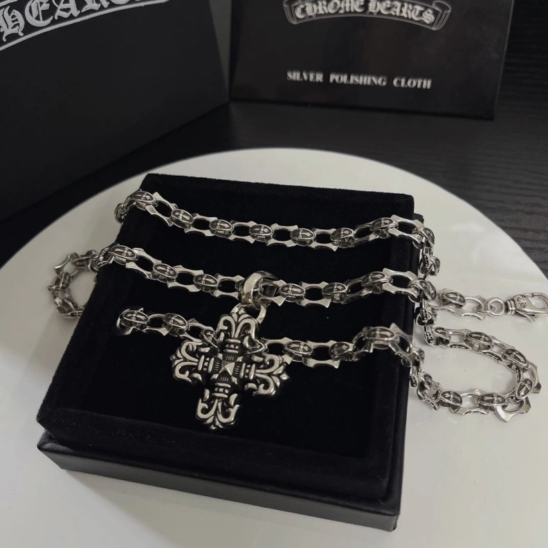 Chrxmx Hxxrts Necklaces Stylish 297790