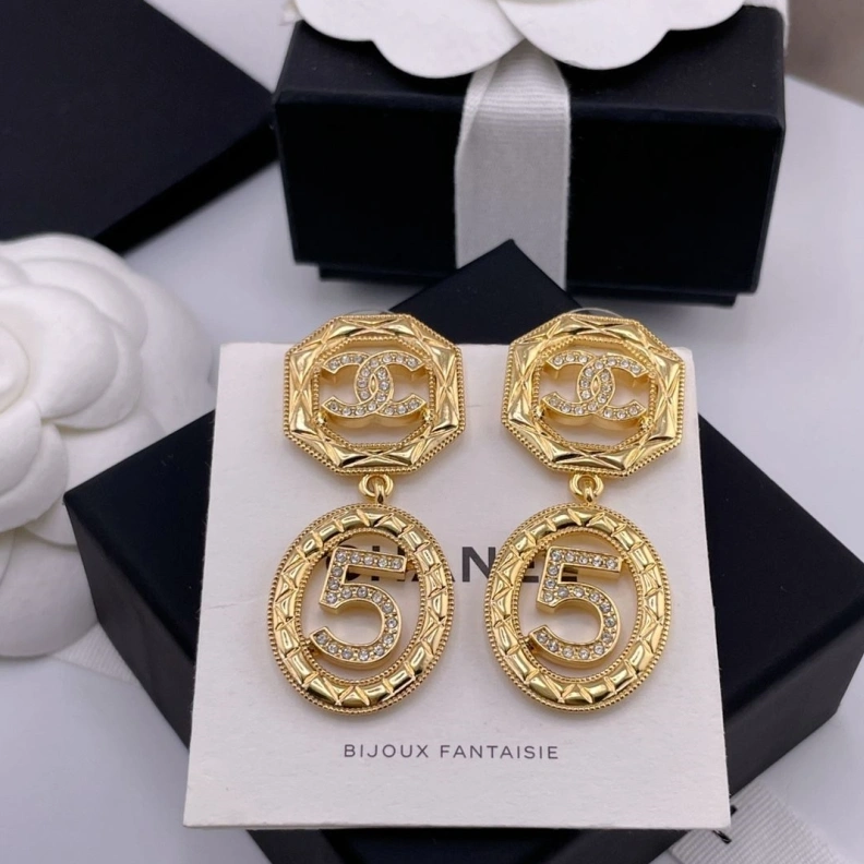 EyeCatching Chxnxl Earrings 287281