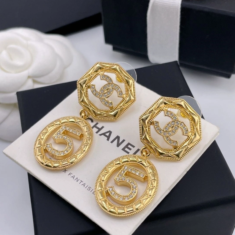 EyeCatching Chxnxl Earrings 287281