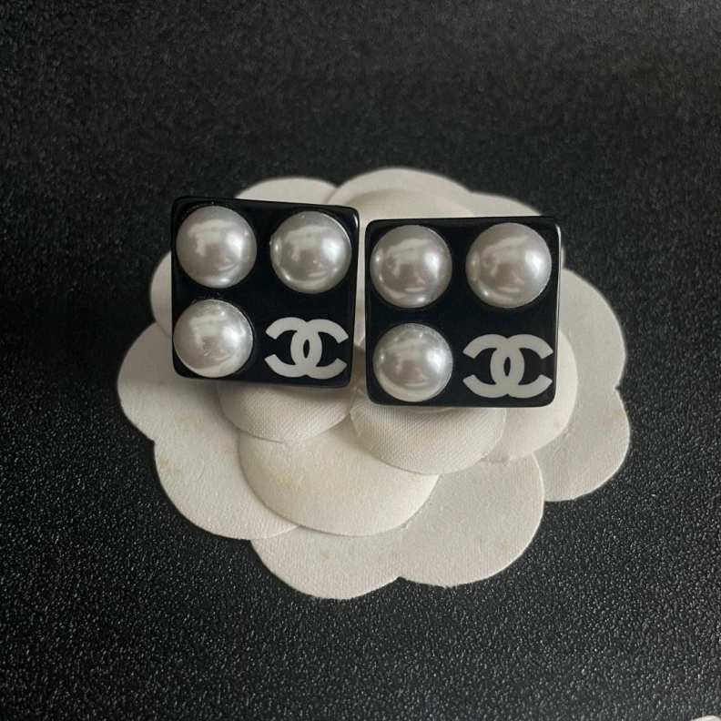 Chxnxl Earrings Bold 287280