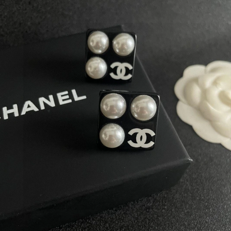 Chxnxl Earrings Bold 287280