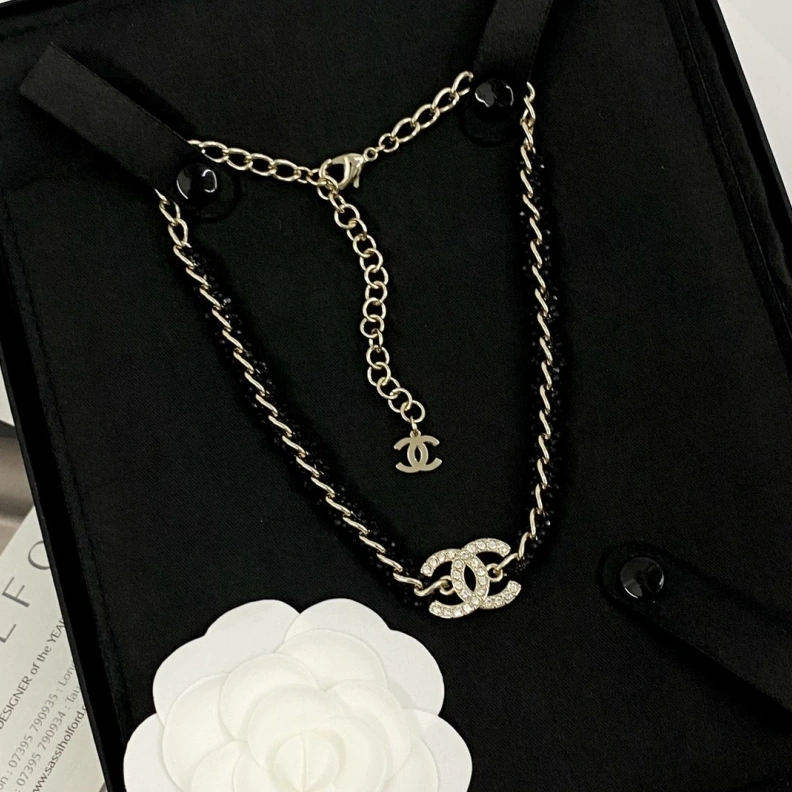 Resilient Chxnxl Necklaces 286715