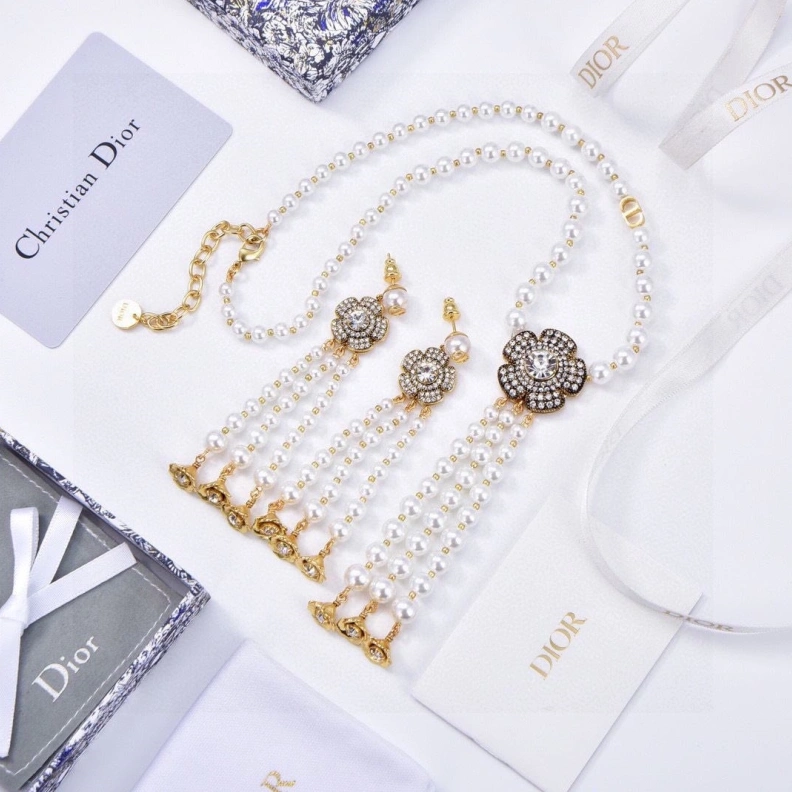 Efficient Christian Dxxr Necklaces 294389