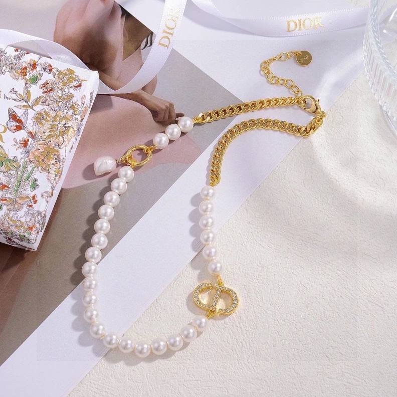 Christian Dxxr Necklaces Minimalist 294386