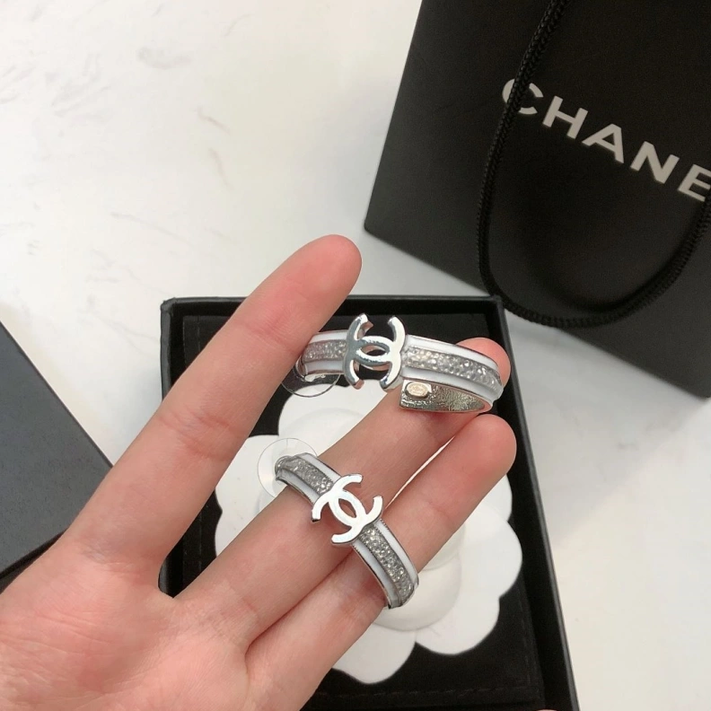 Unique Chxnxl Earrings 287257