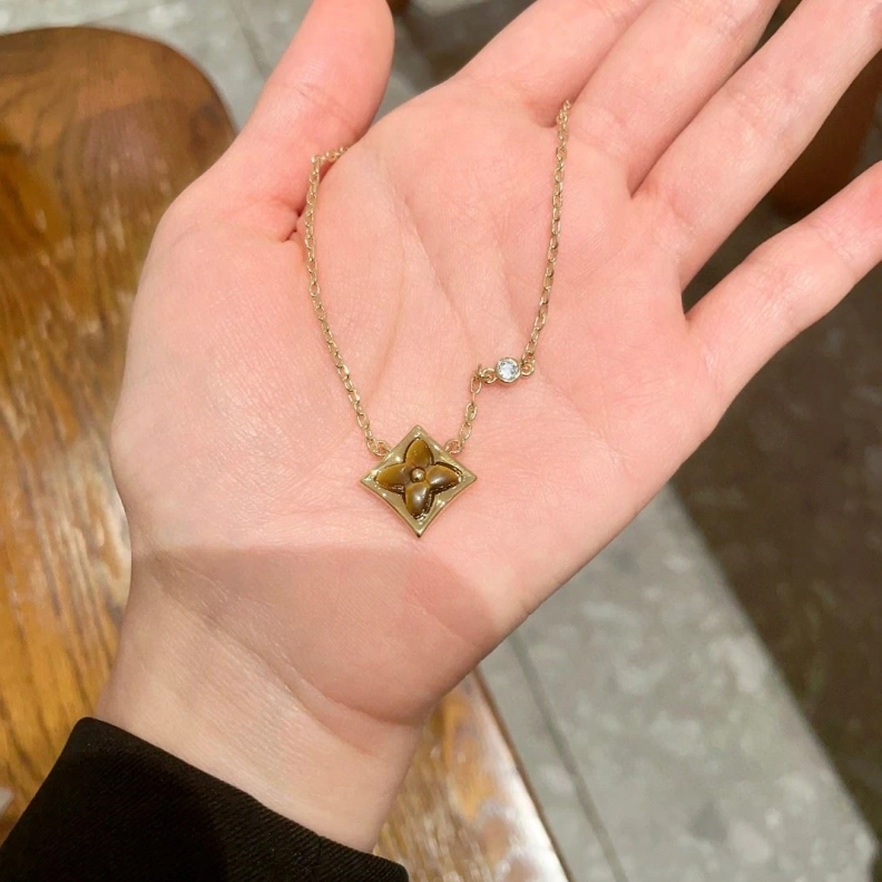 LX Necklaces WellDesigned 309302
