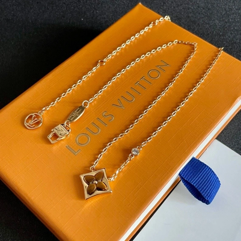 LX Necklaces WellDesigned 309302