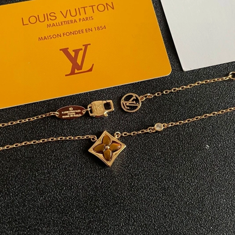 LX Necklaces WellDesigned 309302