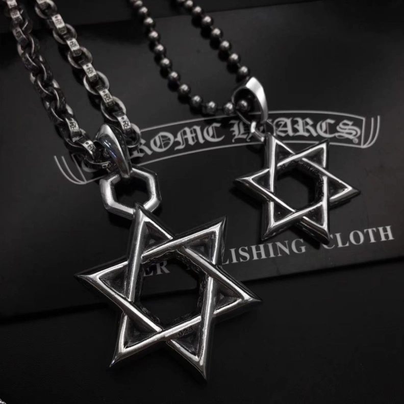 Chrxmx Hxxrts Necklaces Durable 297784