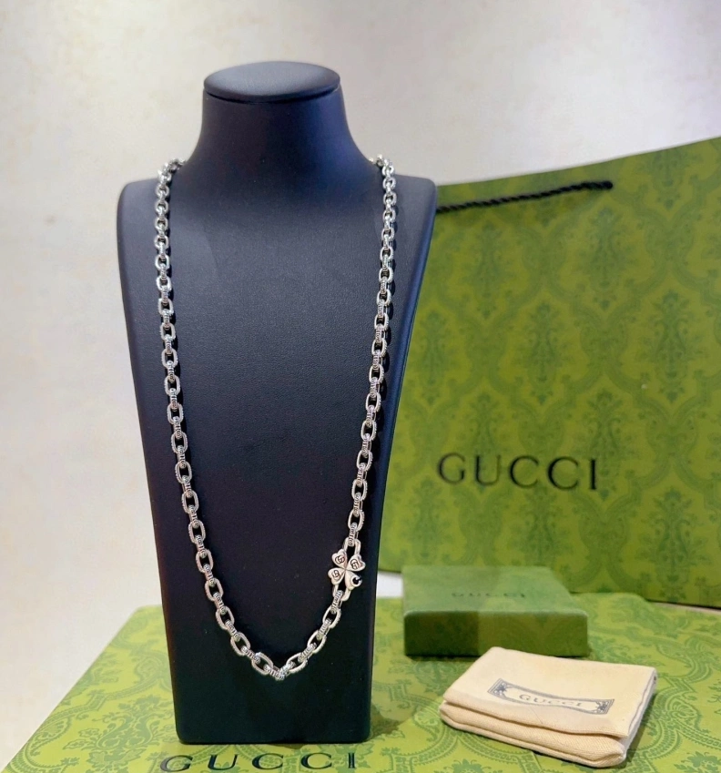 Gxccx Necklaces Stylish 303021