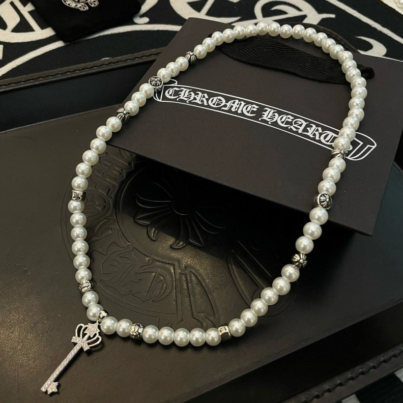 Chrxmx Hxxrts Necklaces DailyWear 297780