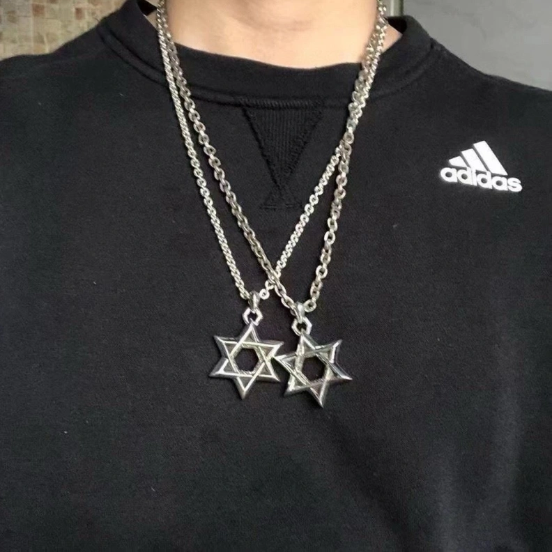 Chrxmx Hxxrts Necklaces SportInspired 297786