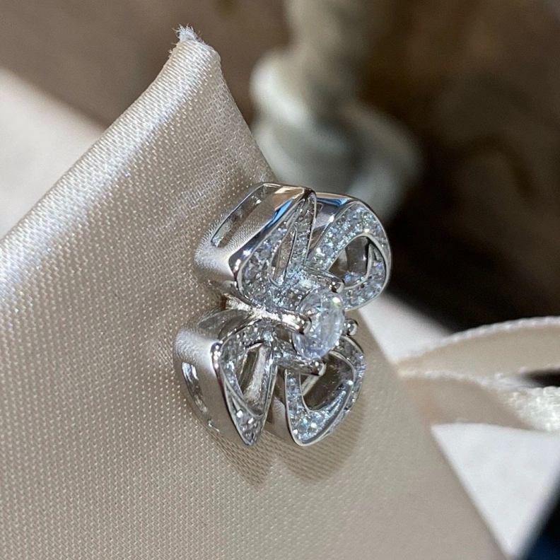 Efficient Chxnxl Earrings 287229