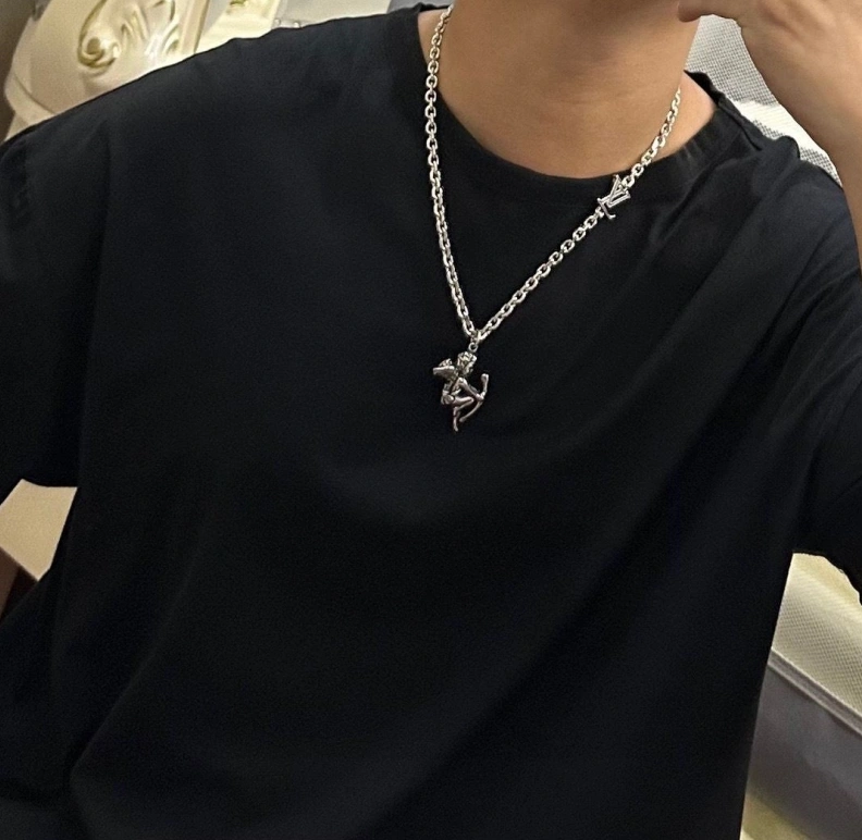 Trendsetting LX Necklaces 309300