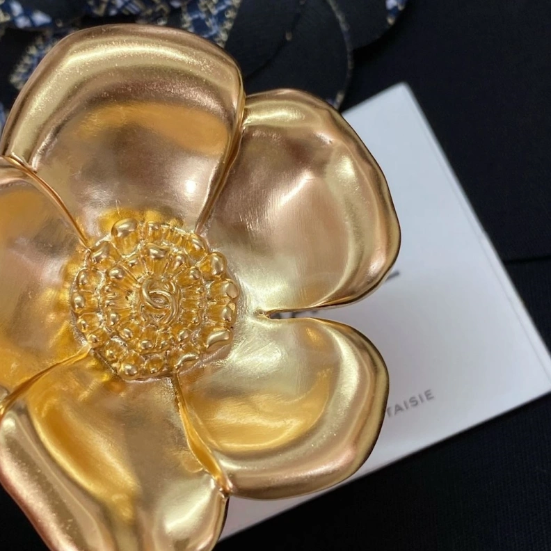 Fashionable Chxnxl Brooches 287774