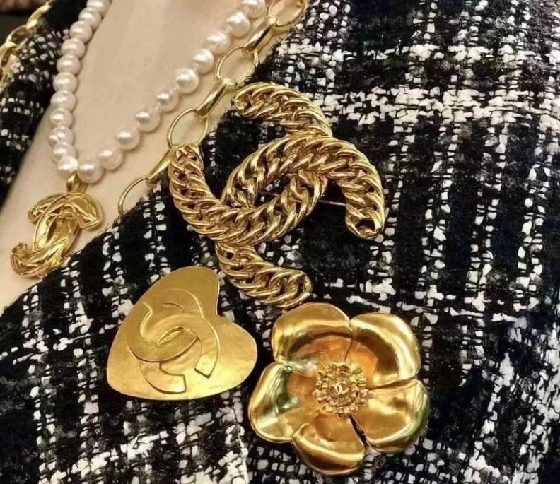 Fashionable Chxnxl Brooches 287774